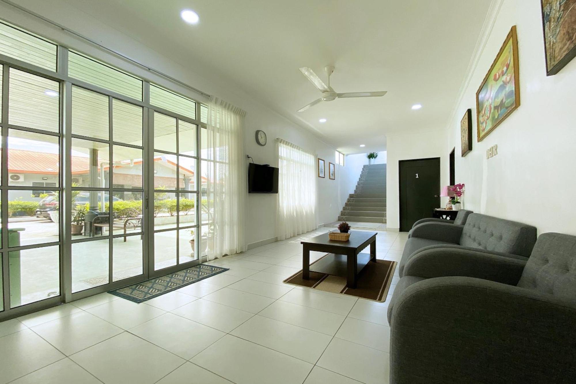 Oyo Home 90230 Dh Residence Kota Belud Extérieur photo
